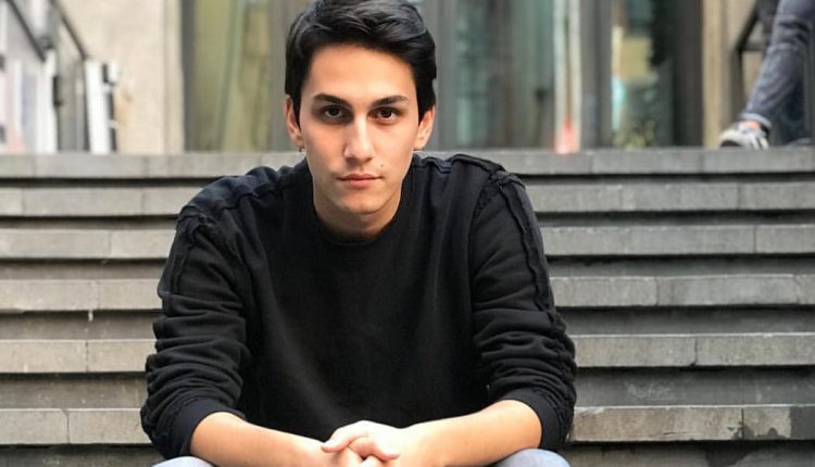 سینا اوزر بازیگر نقش گوکان در سریال 4n1k