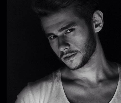 بیوگرافی و عکس های جذاب جم بلوی