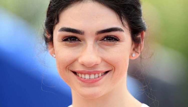 بیوگرافی هازار ارگوچلو