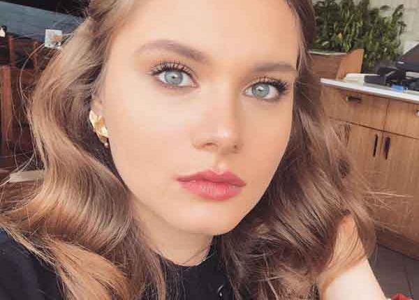 بیوگرافی کامل میرای دنر