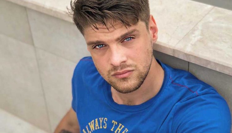 بیوگرافی ادریس نبی تاشکان به همراه عکس های جذاب او