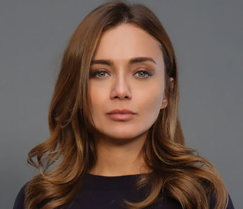 بیوگرافی داملا سونمز