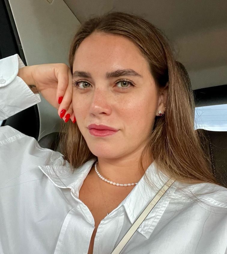 خانواده، تحصیلات جیدا آتش