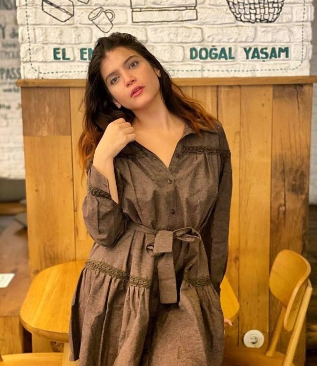 قد و وزن فیضا جیولک